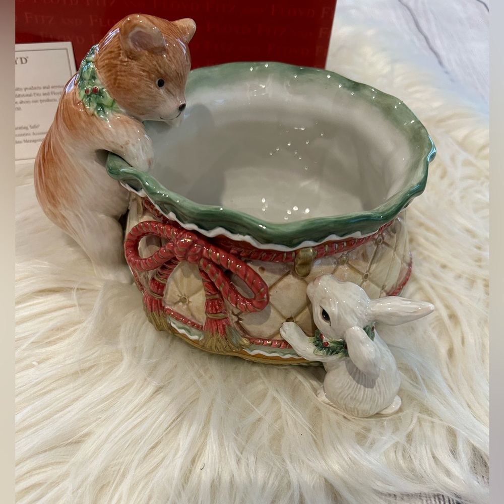 EUC FITZ & FLOYD WINTER HOLIDAY SANTA TIDBIT DISH